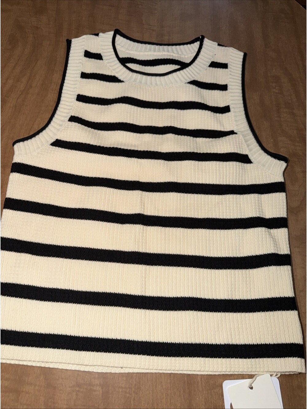 Commense Women's Leisure Stripe Knit Crop Top White
